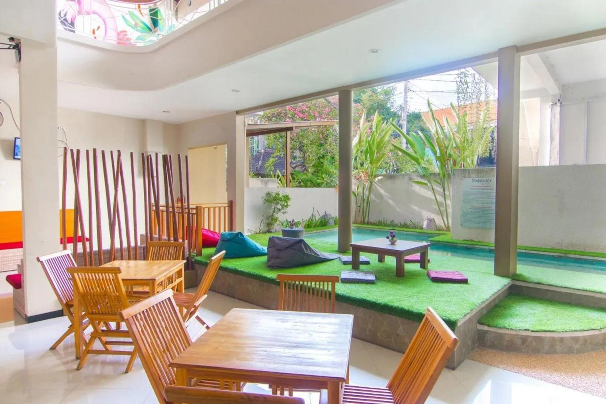Kuta Suci Guesthouse ภายนอก รูปภาพ